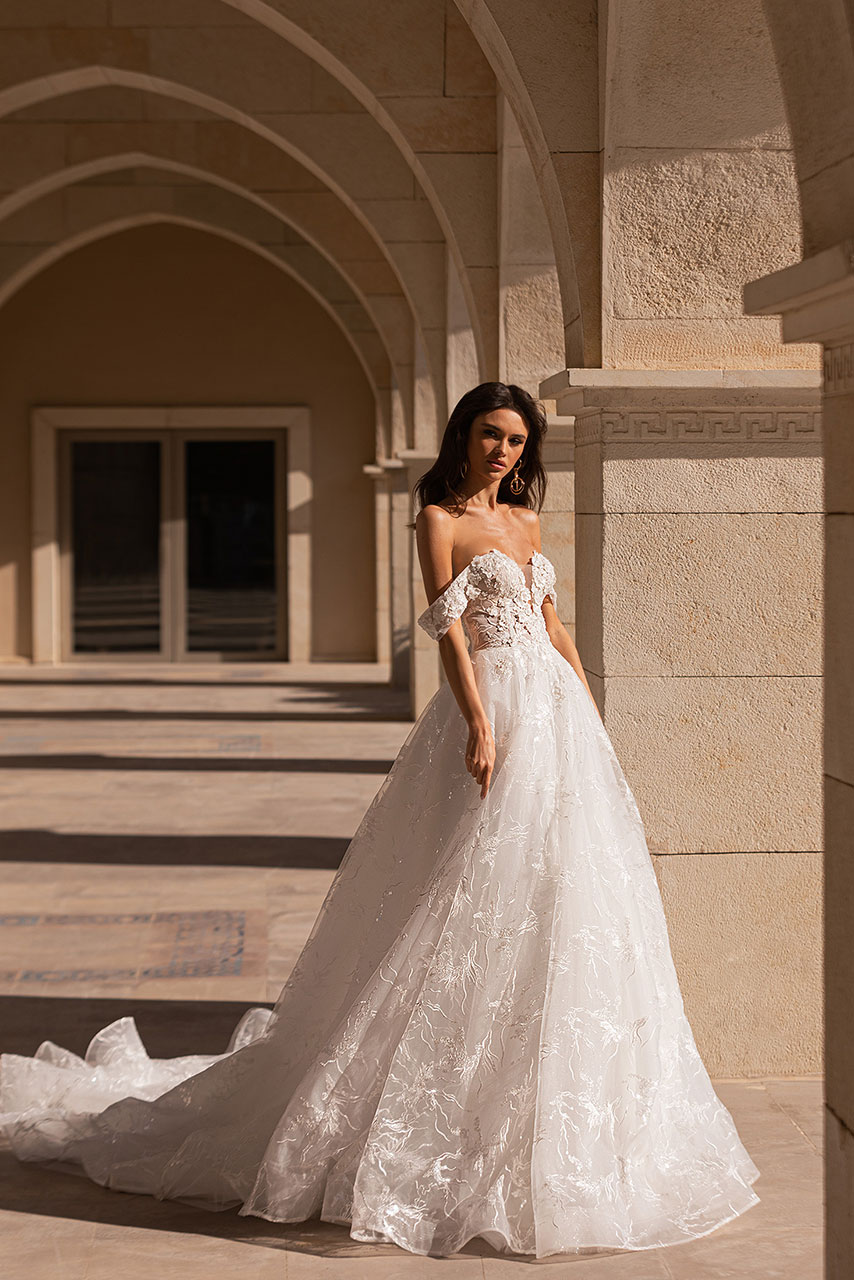 Сватбени рокли Aria Bride от магазин за булчински рокли София