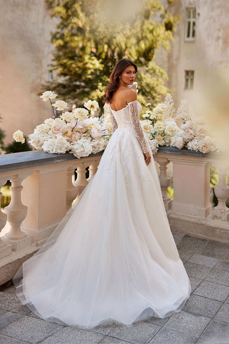 Булчинска рокля от сватбен бутик The Wedding Residence в София