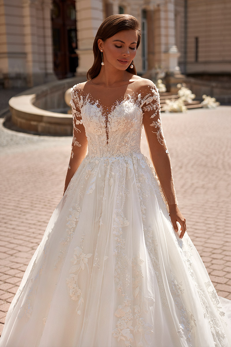 Булчинска рокля от сватбен бутик The Wedding Residence в София