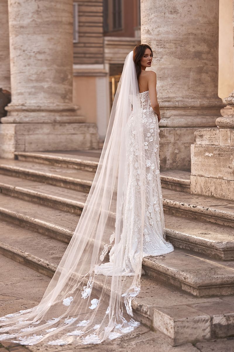 Булчинска рокля от сватбен бутик The Wedding Residence в София
